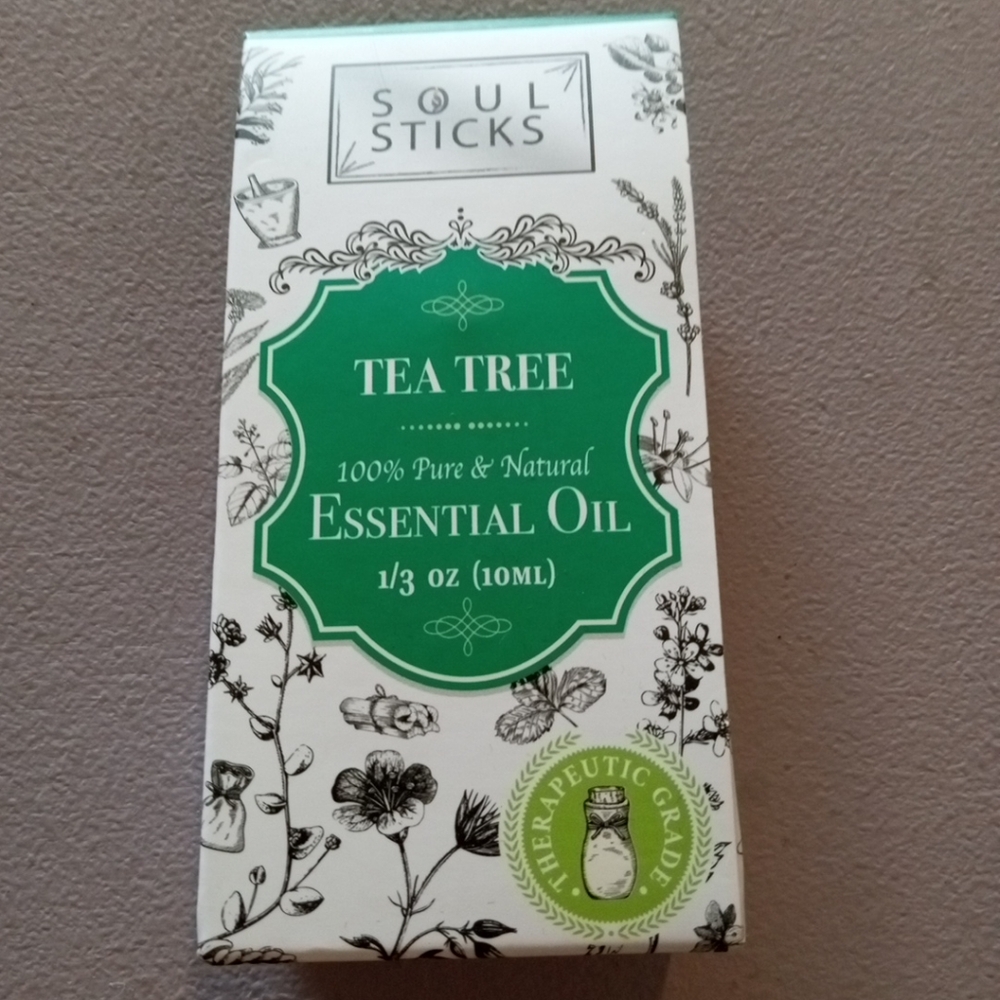 Tee tree essential oil